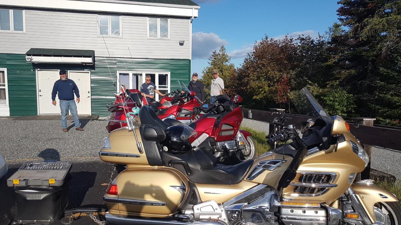 Preferred Rooms By Crestview Guest House Chapleau Bagian luar foto